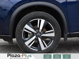 2024 Nissan Rogue SV Moonroof