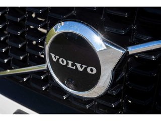 2022 Volvo XC90 R-Design