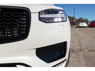 2022 Volvo XC90 R-Design