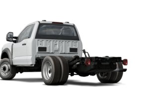 Ford Super duty F-550 DRW XL 2024 à Rivière-du-Loup, Québec - 2 - w320h240px