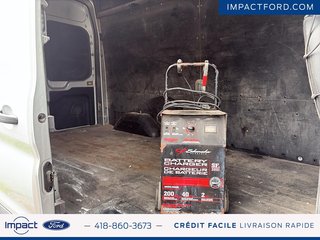 Ford Transit Cargo Van  2022 à Rivière-du-Loup, Québec - 4 - w320h240px