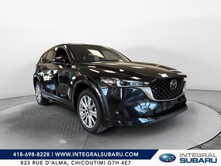2023 Mazda CX-5 in Sept-Îles, Quebec - 2 - w320h240px