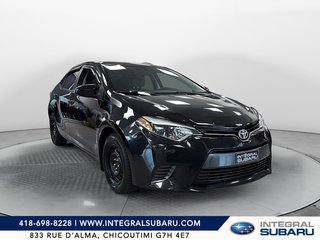 2016 Toyota Corolla in Chicoutimi, Quebec - 2 - w320h240px