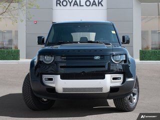 2025  Defender 110 S