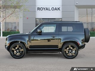 2025  Defender 90 X-Dynamic SE