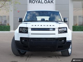 2025  Defender 110 V8