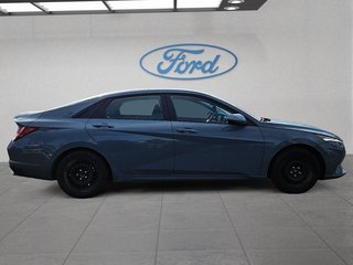 2023 Hyundai Elantra Preferred in Kingston, Ontario - 4 - w320h240px