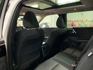 2022 Mitsubishi Outlander SE in Boischatel, Quebec - 6 - w320h240px