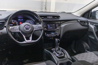 2018 Nissan Qashqai SV, AWD, TOIT, BANCS CHAUFF, CAM REC, 1 PROP in Charlemagne, Quebec - 6 - w320h240px