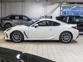 2023 Subaru BRZ 2.4L, CARPLAY, BANCS CHAUFF, JAMAIS ACC, 1 PROP in Charlemagne, Quebec - 3 - w320h240px