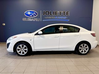 2010 Mazda 3 in Notre-Dame-des-Prairies, Quebec - 2 - w320h240px