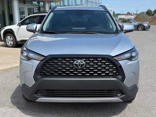 2022 Toyota COROLLA CROSS LE in Notre-Dame-des-Prairies, Quebec - 5 - w320h240px