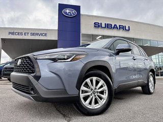 Toyota Corolla Cross LE 2023 à Notre-Dame-des-Prairies, Québec - 2 - w320h240px