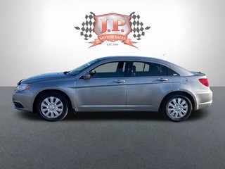 2014  200 LX   POWER WINDOWS   CRUISE   AUX   POWER TRUNK in Hannon, Ontario - 4 - w320h240px