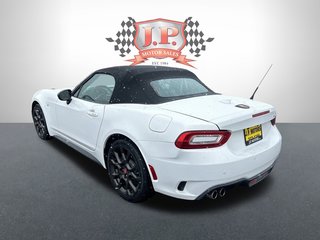 2017  124 SPIDER Abarth   CONVERTIBLE   CAMERA   NAVIGATION   BT in Hannon, Ontario - 5 - w320h240px