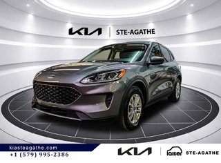 Ford Escape SE HYBRIDE AWD **5,9L/100**APPLE CARPLAY** 200 CHEVEAUX**SIÈGES CHAUFFANTS**MAGS** 2022 à Montréal, Québec - 3 - w320h240px