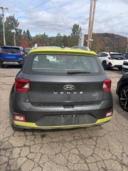 2020 Hyundai Venue TREND**JAMAIS ACCIDENTÉ**VOLANT CHAUFFANT**BANCS CHAUFFANTS**APPLE CARPLAY**BOUTON POUSSOIR in Montréal, Quebec - 5 - w320h240px