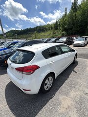 Kia Forte 5dr HB Auto LX+ **JAMAIS ACCIDENTÉ+CAMÉRA DE RECUL+SIÈGES CHAUFFANTS** 2017 à Montréal, Québec - 5 - w320h240px
