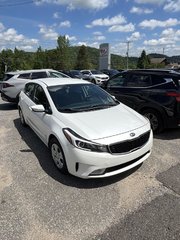 Kia Forte 5dr HB Auto LX+ **JAMAIS ACCIDENTÉ+CAMÉRA DE RECUL+SIÈGES CHAUFFANTS** 2017 à Montréal, Québec - 3 - w320h240px