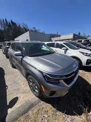 2025 Kia Seltos EX AWD **GARANTIE 10 ANS/ 200 000KM** TOIT OUVRANT+ SIÈGES EN CUIR ET CHAUFFANTS** in Montréal, Quebec - 3 - w320h240px