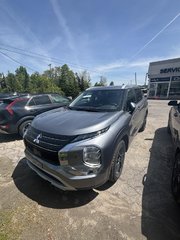2023 Mitsubishi Outlander PHEV LE S-AWC **JAMAIS ACCIDENTÉ** TOIT OUVRANT+SIÈGES EN CUIR ET CHAUFFANTS+CAMÉRA DE RECUL** in Montréal, Quebec - 3 - w320h240px