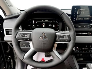 2026 Mitsubishi Outlander Plug-in Hybrid LE S-AWC in Kentville, Nova Scotia - 4 - w320h240px