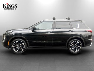 2023 Mitsubishi Outlander SEL, keyless entry, backup camera, Bluetooth in COLDBROOK, Nova Scotia - 2 - w320h240px