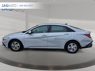 2024  Elantra Essential in Lloydminster, Saskatchewan - 5 - w320h240px