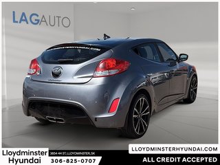 2016 Hyundai Veloster SE in Lloydminster, Saskatchewan - 6 - w320h240px