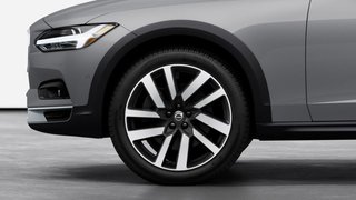 2024 Volvo V90 Cross Country Ultimate in Ajax, Ontario at Lakeridge Auto Gallery - 4 - w320h240px