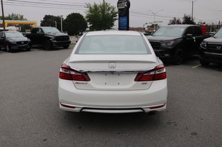 2017 Honda Accord SE in Gatineau, Quebec - 4 - w320h240px