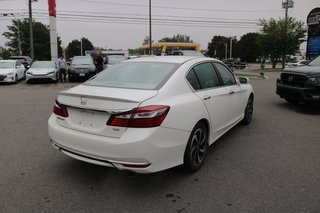2017 Honda Accord SE in Gatineau, Quebec - 5 - w320h240px
