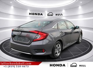 2019 Honda Civic LX in Montréal, Quebec - 5 - w320h240px
