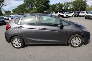2016 Honda Fit LX in Gatineau, Quebec - 6 - w320h240px