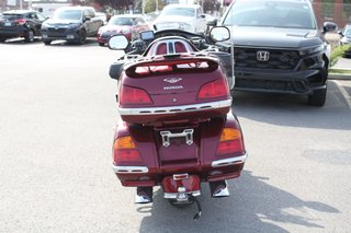2005 Honda GOLDWING in , Quebec - 4 - w320h240px