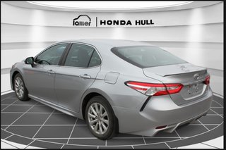 2020 Toyota Camry SE in Gatineau, Quebec - 3 - w320h240px