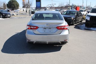 2020 Toyota Camry SE in Gatineau, Quebec - 4 - w320h240px