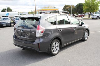 2017 Toyota Prius V in , Quebec - 5 - w320h240px