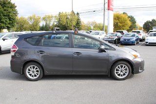 2017 Toyota Prius V in , Quebec - 6 - w320h240px