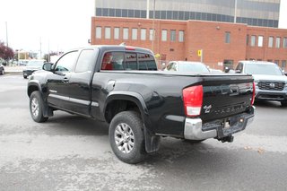2016 Toyota Tacoma SR5 in , Quebec - 3 - w320h240px