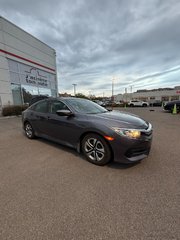 2018 Honda Civic Sedan LX in Montréal, Quebec - 2 - w320h240px
