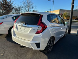 2017  Fit SE in Montréal, Quebec - 3 - w320h240px