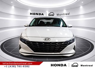 2023 Hyundai Elantra Preferred in Montréal, Quebec - 2 - w320h240px