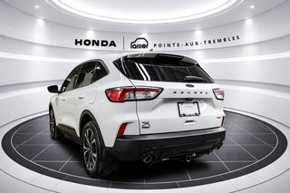Ford Escape SE Hybrid 2021 à Montréal, Québec - 5 - w320h240px