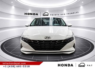 2022 Hyundai Elantra Preferred in Montreal, Quebec - 2 - w320h240px