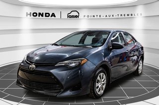 2018 Toyota Corolla in Montréal, Quebec - 3 - w320h240px