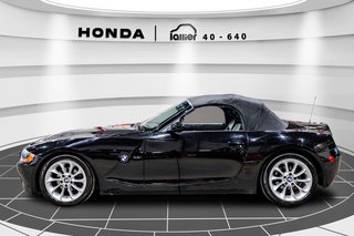 BMW Z4 2.5i 2003 à Lachenaie, Québec - 4 - w320h240px