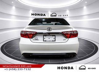 2017 Toyota Camry in Montréal, Quebec - 6 - w320h240px