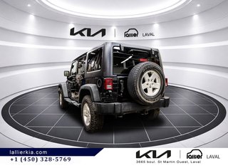 2016 Jeep Wrangler Unlimited Sport in Montréal, Quebec - 5 - w320h240px