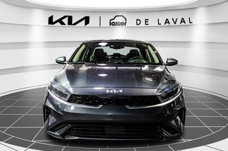 2023 Kia Forte EX in Montréal, Quebec - 2 - w320h240px